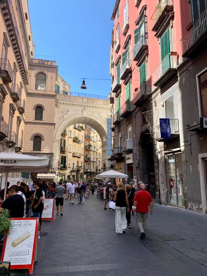La Casetta Ai Gradoni Di Chiaia Napoli Bagian luar foto
