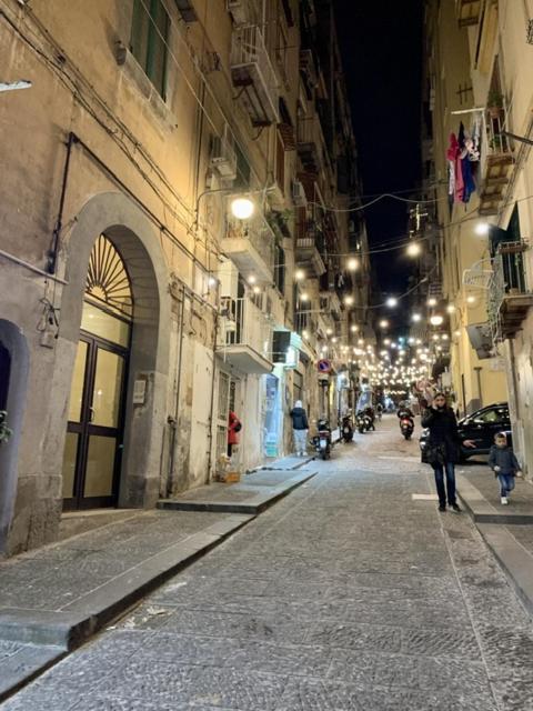 La Casetta Ai Gradoni Di Chiaia Napoli Bagian luar foto